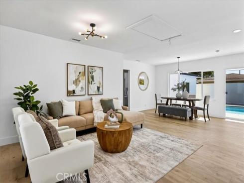 11131  Ticonderoga  , Los Alamitos, CA