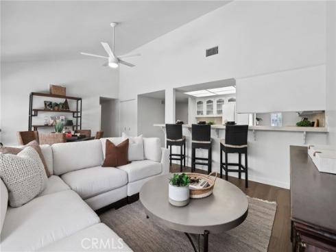10371 Humbolt Street , Los Alamitos, CA
