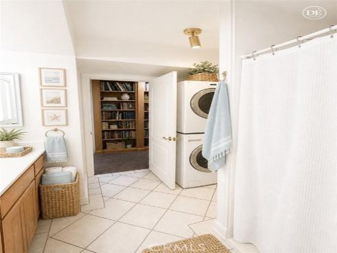 11582 Foster , Los Alamitos, CA