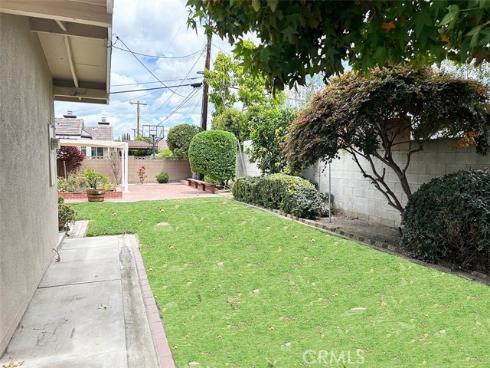 11582 Foster , Los Alamitos, CA