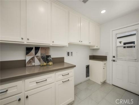 3721 La Colmena Way, Los Alamitos, CA