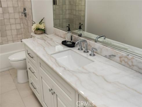 3721 La Colmena Way, Los Alamitos, CA
