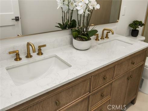 3721 La Colmena Way, Los Alamitos, CA