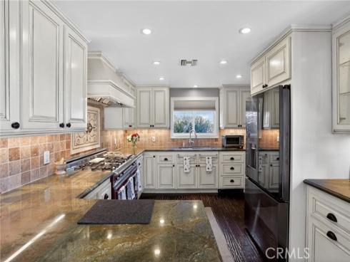 5052 Howard Avenue, Los Alamitos, CA