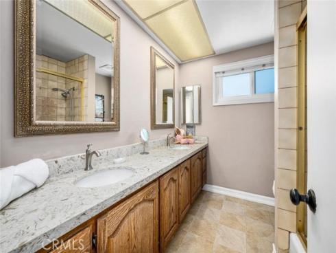 3902 Toland , Los Alamitos, CA