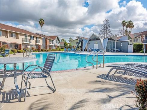 3342 Bradbury , Los Alamitos, CA