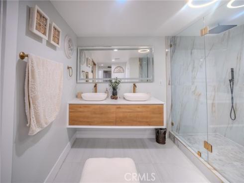 2821 Tigertail , Los Alamitos, CA