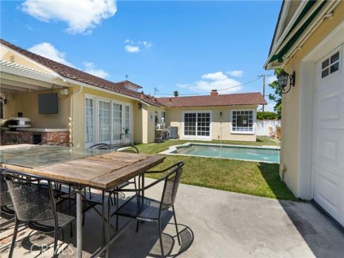 3052 Bostonian , Los Alamitos, CA