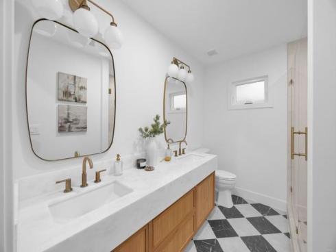 3221 Kempton Drive , Los Alamitos, CA