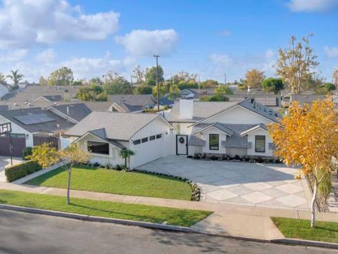 3221 Kempton Drive , Los Alamitos, CA