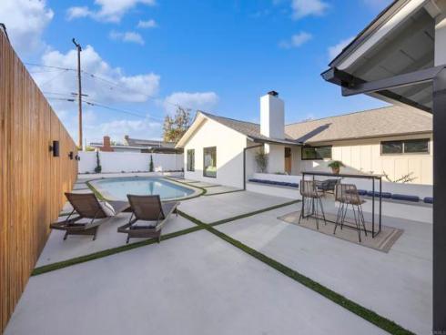 3221 Kempton Drive , Los Alamitos, CA