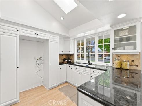 11432  Martha Ann  , Los Alamitos, CA