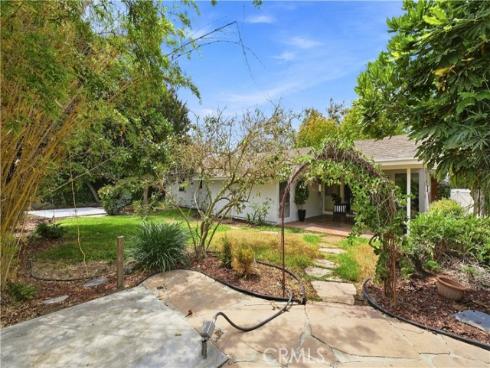 11432  Martha Ann  , Los Alamitos, CA