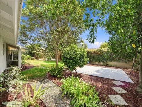 11432  Martha Ann  , Los Alamitos, CA