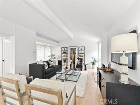 11432  Martha Ann  , Los Alamitos, CA