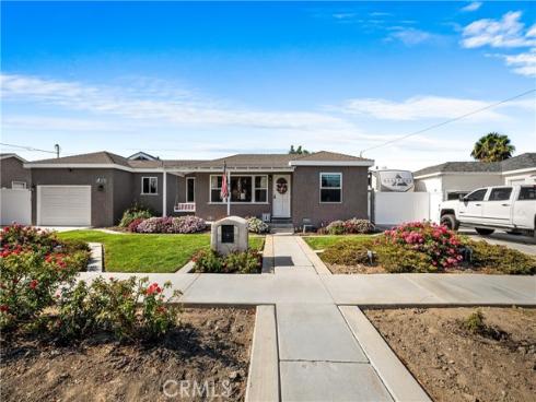 4582 Howard Avenue, Los Alamitos, CA