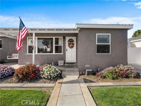 4582 Howard Avenue, Los Alamitos, CA