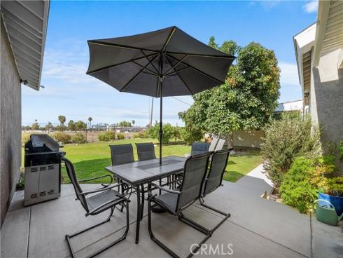 4582 Howard Avenue, Los Alamitos, CA