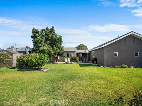 4582 Howard Avenue, Los Alamitos, CA