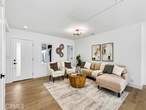 11131  Ticonderoga  , Los Alamitos, CA