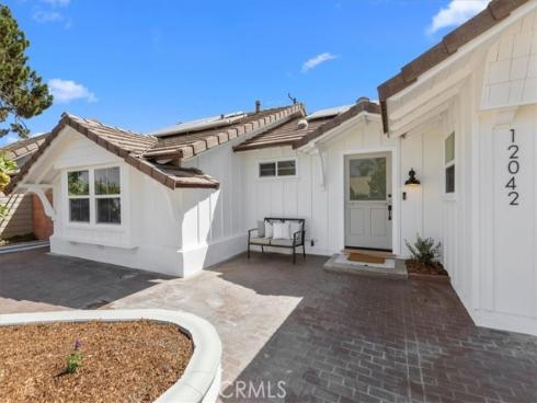 12042  Davenport  , Los Alamitos, CA