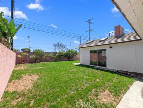 12042  Davenport  , Los Alamitos, CA