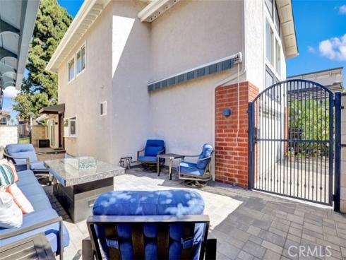 5021 Apollo Circle, Los Alamitos, CA
