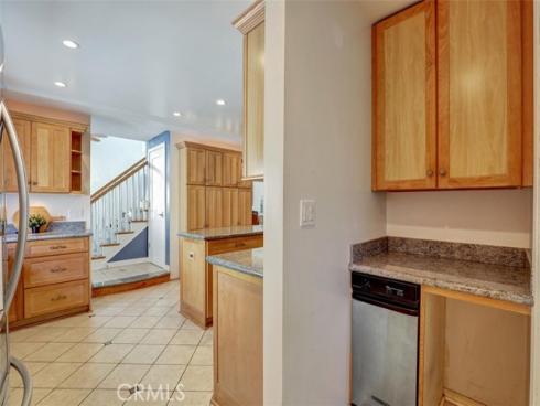 5021 Apollo Circle, Los Alamitos, CA