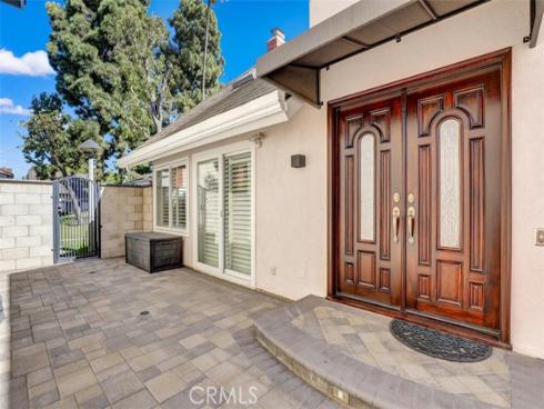 5021 Apollo Circle, Los Alamitos, CA