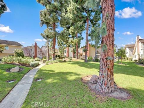 5021 Apollo Circle, Los Alamitos, CA