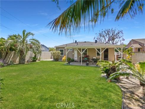 15381  Pacific   Street, Midway City, CA