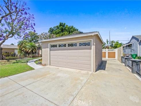 15381  Pacific   Street, Midway City, CA