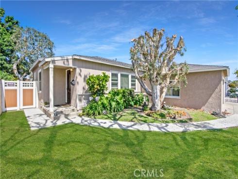 15381  Pacific   Street, Midway City, CA