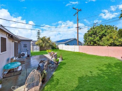 7901  Rockwell   Avenue, Midway City, CA