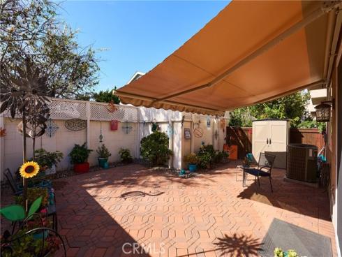 7801  Pacific   Circle, Midway City, CA