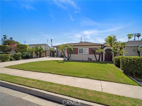 7802  Darwin   Avenue, Midway City, CA