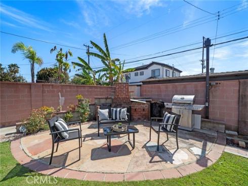 7802  Darwin   Avenue, Midway City, CA