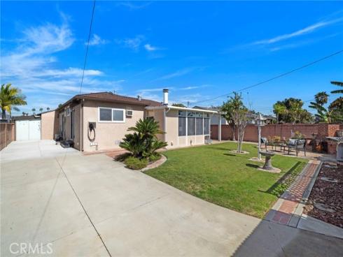 7802  Darwin   Avenue, Midway City, CA