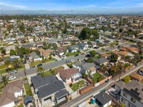 7802  Darwin   Avenue, Midway City, CA