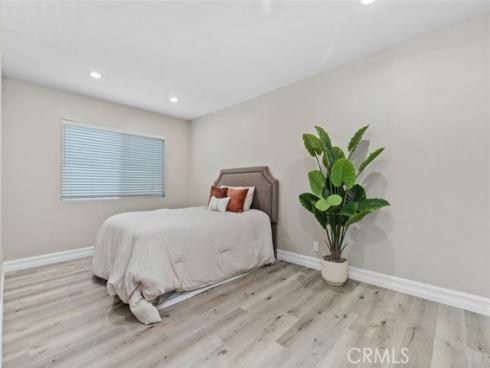 15421  Cedarwood  , Midway City, CA