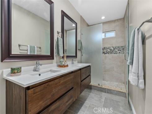 15421  Cedarwood  , Midway City, CA