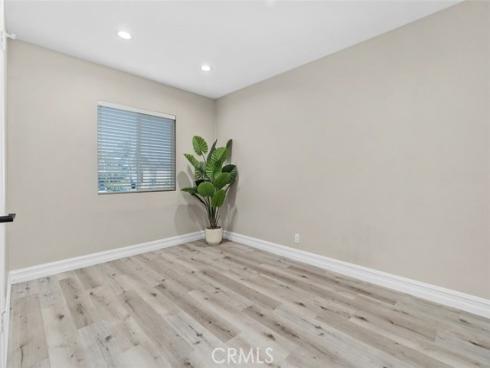 15421  Cedarwood  , Midway City, CA