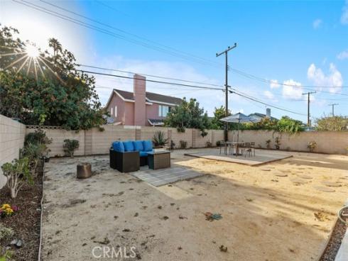 15421  Cedarwood  , Midway City, CA