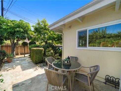 7852  Darwin   Avenue, Midway City, CA