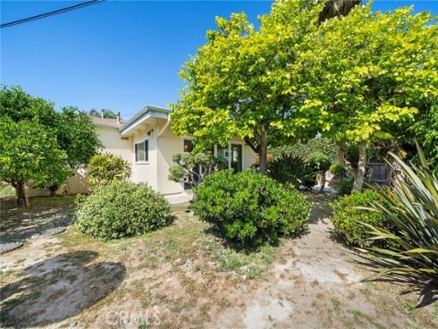 7852  Darwin   Avenue, Midway City, CA