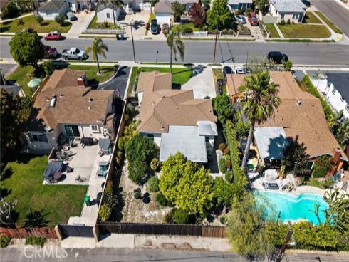 7852  Darwin   Avenue, Midway City, CA