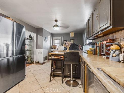 14792  Riata  , Midway City, CA