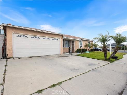 14792  Riata  , Midway City, CA