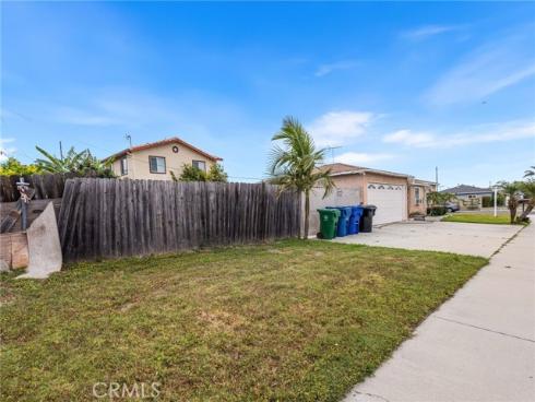 14792  Riata  , Midway City, CA