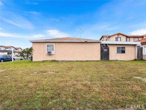 14792  Riata  , Midway City, CA